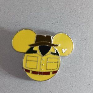 5/$20 Disney pins